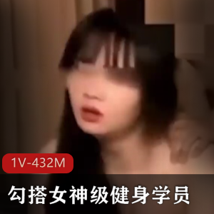 OnlyFans极品美女-juju_swing，多人运动 场面相当刺激 [3V-1.7G]